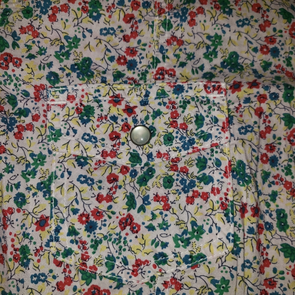 Button up top - Picture 5 of 6